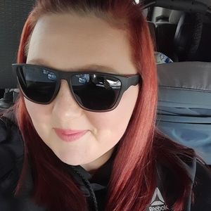 Meet your Posher, Desiree